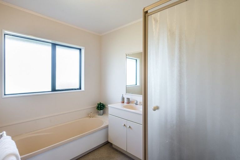 Photo of property in 54a Arawhata Road, Paraparaumu, 5032