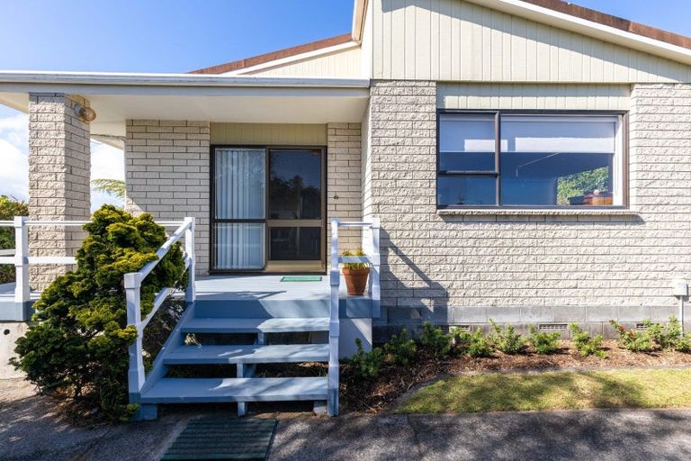 Photo of property in 138a Govett Avenue, Frankleigh Park, New Plymouth, 4310