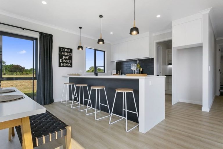 Photo of property in 3/213 Thornton Road, Cambridge, 3434