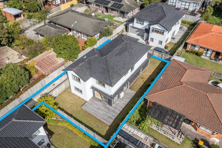 Photo of property in 61b Margan Avenue, New Lynn, Auckland, 0600