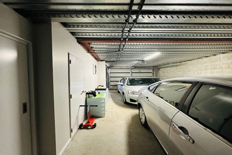 Photo of property in 10/11 Ray Small Drive, Papakura, 2110