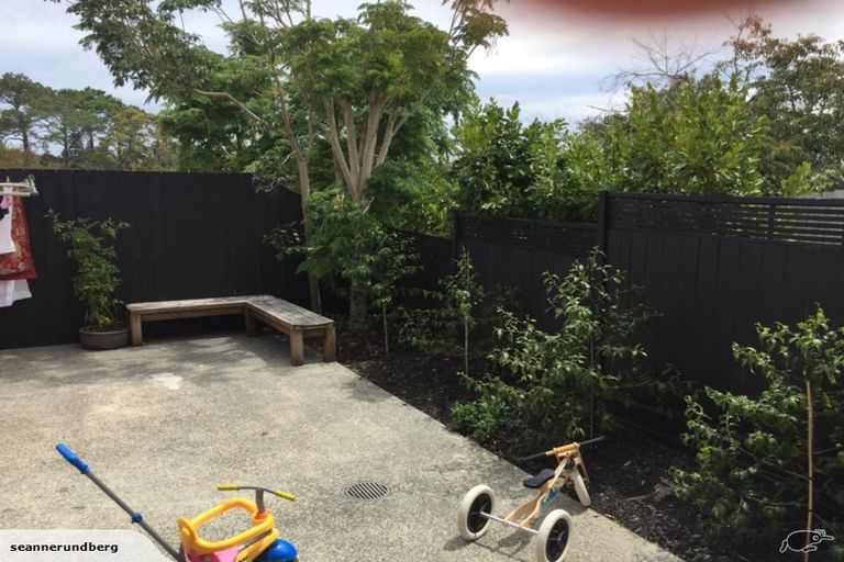 Photo of property in 17 Monte Cassino Place, Birkdale, Auckland, 0626