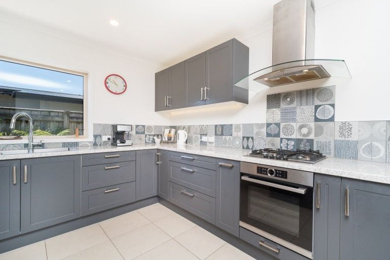 Photo of property in 6 Silkwood Place, Fitzherbert, Palmerston North, 4410