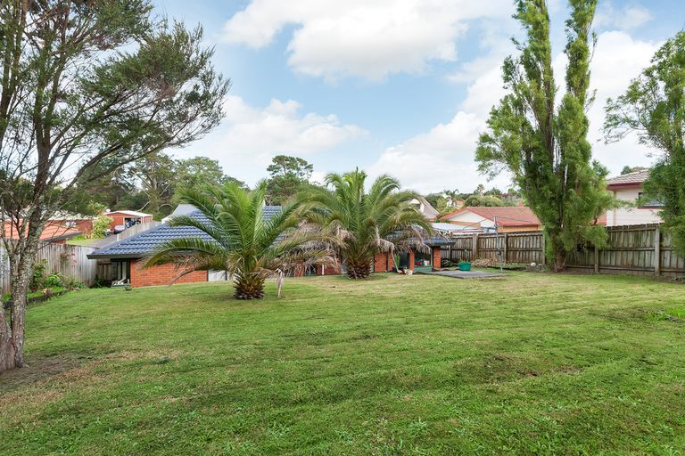 Photo of property in 65a Harmel Road, Glendene, Auckland, 0602