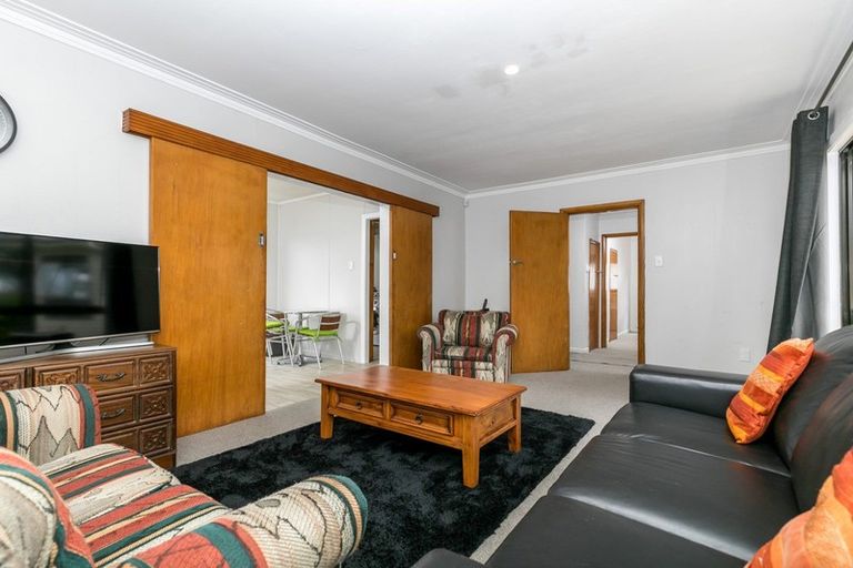 Photo of property in 31 Collins Road, Melville, Hamilton, 3206