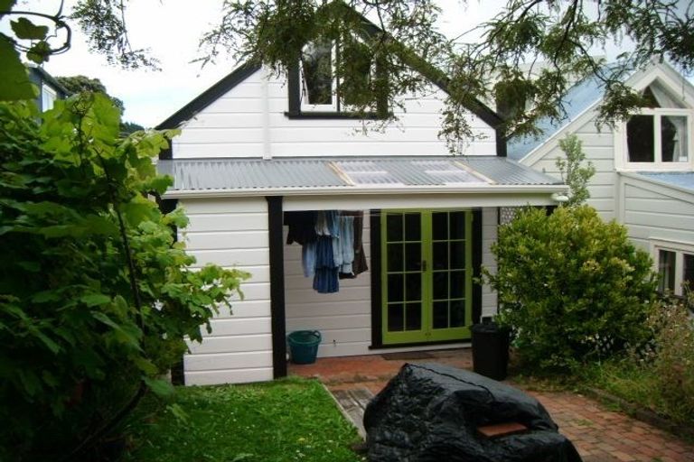 Photo of property in 21 Milton Street, Berhampore, Wellington, 6023