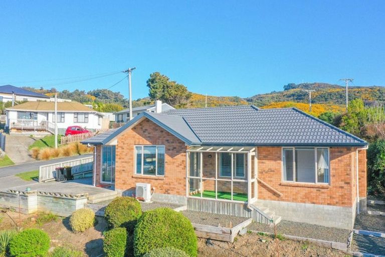 Photo of property in 75 Bandon Street, Bluff, 9814