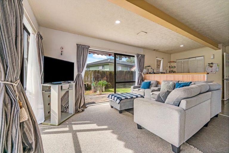 Photo of property in 38 Chantelle Place, Papatoetoe, Auckland, 2025