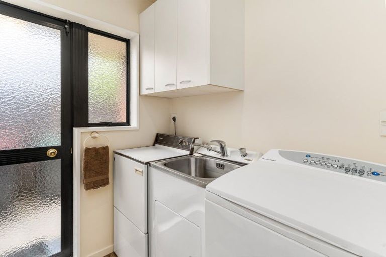 Photo of property in 12 Vanderbilt Place, Halswell, Christchurch, 8025