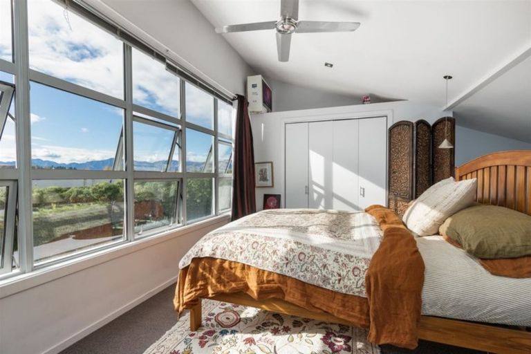 Photo of property in 34 Frye Crescent, Albert Town, Wanaka, 9305