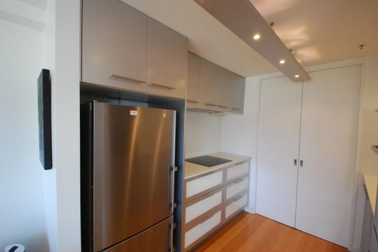 Photo of property in Aqua, 13/74 Oriental Parade, Oriental Bay, Wellington, 6011