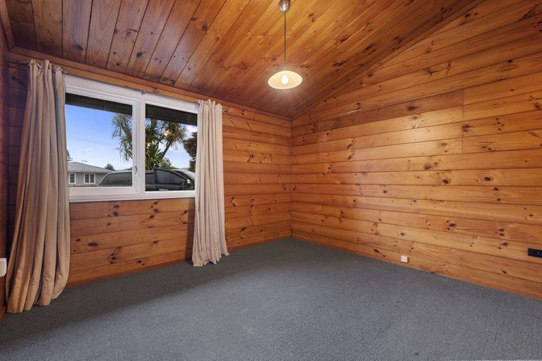 Photo of property in 20 Willow Avenue, Hannahs Bay, Rotorua, 3010