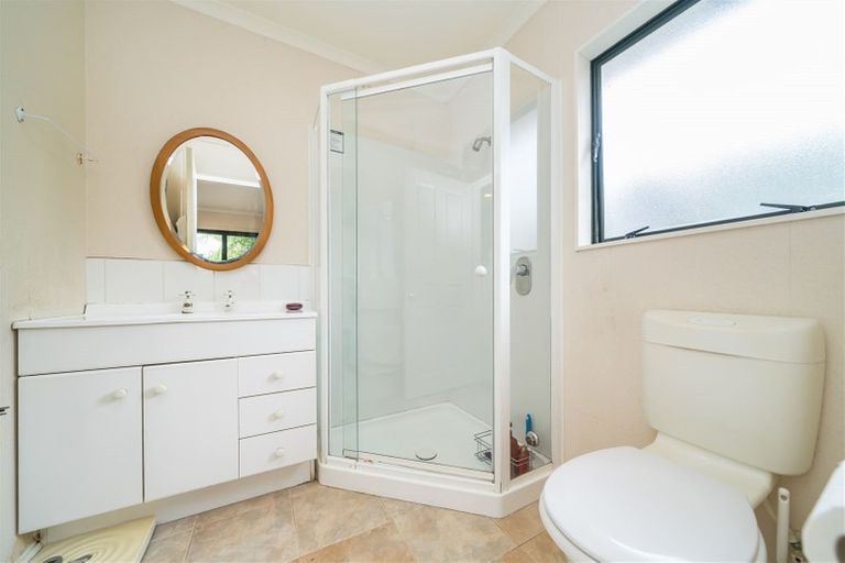 Photo of property in 6a Franklin Avenue, Hokowhitu, Palmerston North, 4410