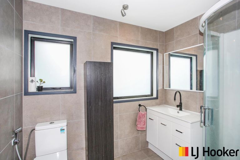 Photo of property in 3/140 Great South Road, Drury, 2113