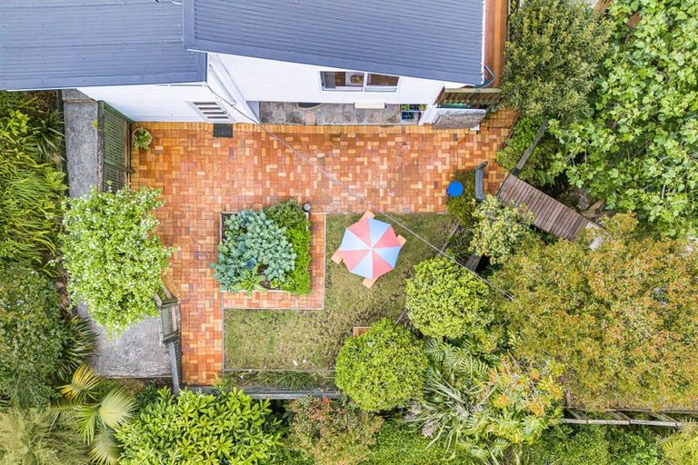 Photo of property in 155 Hutchinson Avenue, New Lynn, Auckland, 0600