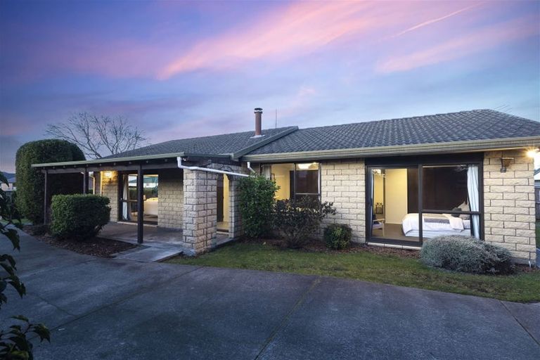 Photo of property in 38 Veitches Road, Casebrook, Christchurch, 8051