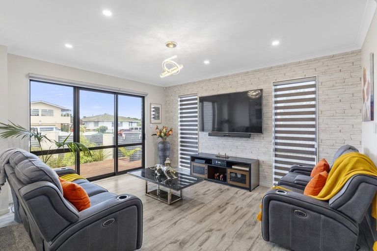 Photo of property in 14a Charntay Avenue, Clover Park, Auckland, 2019