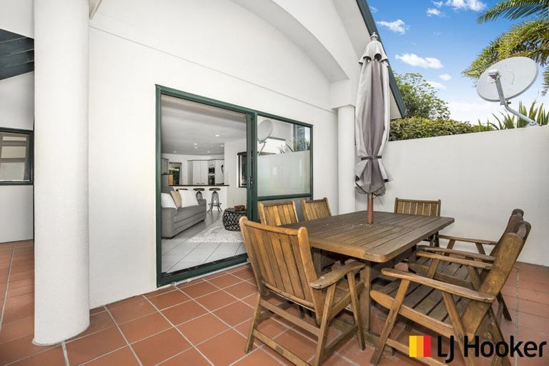 Photo of property in 82 Glenross Drive, Wattle Downs, Auckland, 2103