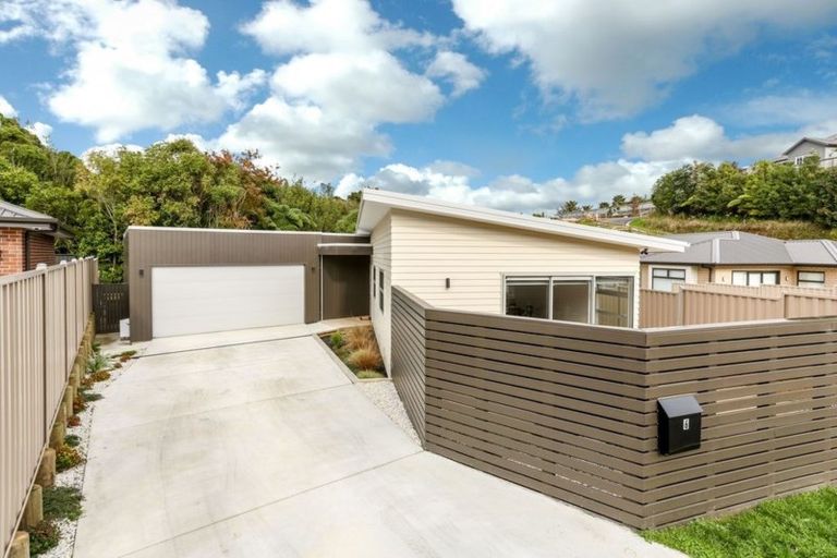 Photo of property in 6 Fern Lane, Whalers Gate, New Plymouth, 4310