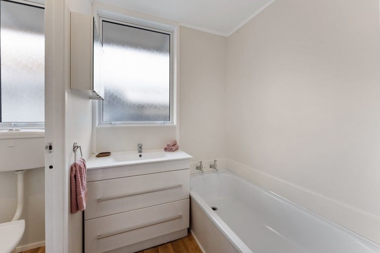 Photo of property in 18 Shakespeare Avenue, Trentham, Upper Hutt, 5018