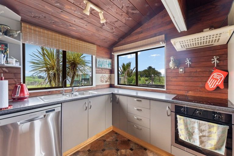 Photo of property in 173 Clarke Road, Huirangi, New Plymouth, 4373