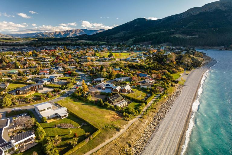 Photo of property in 34 Skinner Crescent, Lake Hawea, 9382