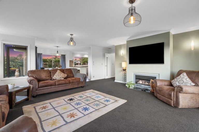 Photo of property in 33 Woodleigh Place, Ohauiti, Tauranga, 3112