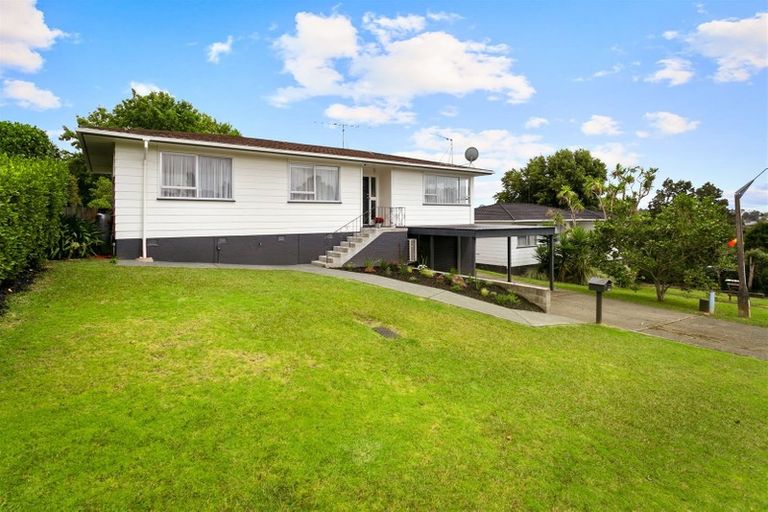 Photo of property in 13 Hewlett Road, Massey, Auckland, 0614