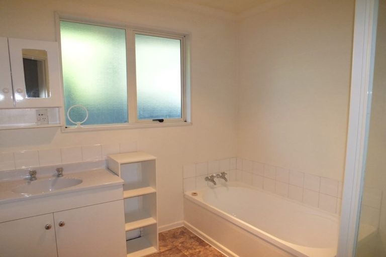 Photo of property in 18a Sullivan Avenue, Woolston, Christchurch, 8023