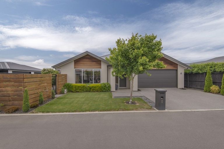 Photo of property in 8 Overton Place, Prebbleton, 7604