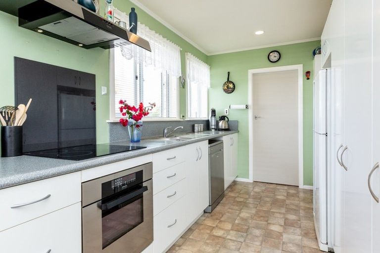 Photo of property in 24 O'dowd Road, Taradale, Napier, 4112