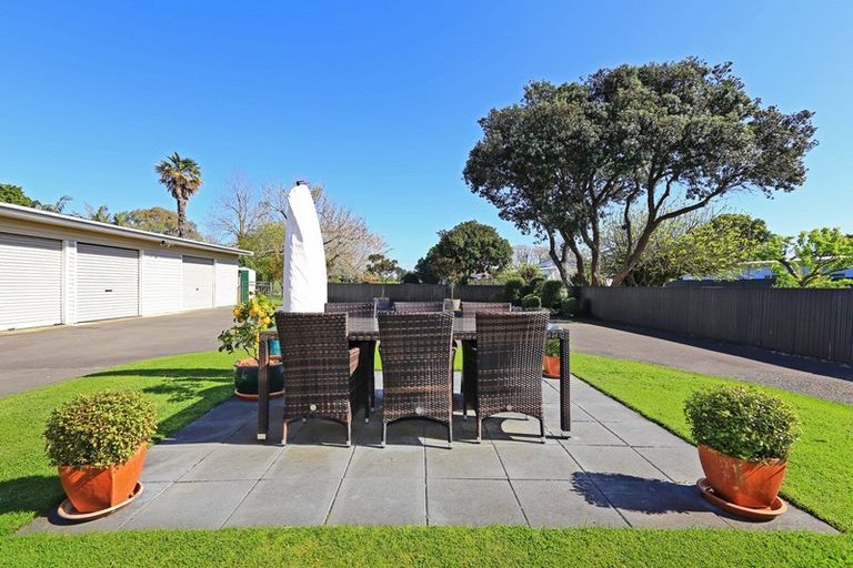 Photo of property in 55 Ferry Road, Clive, 4102