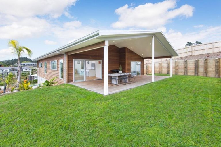 Photo of property in 76 Solan Drive, Waimauku, 0812