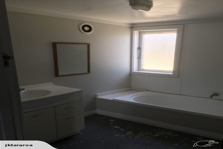 Photo of property in 5 Barrington Road, Grey Lynn, Auckland, 1021