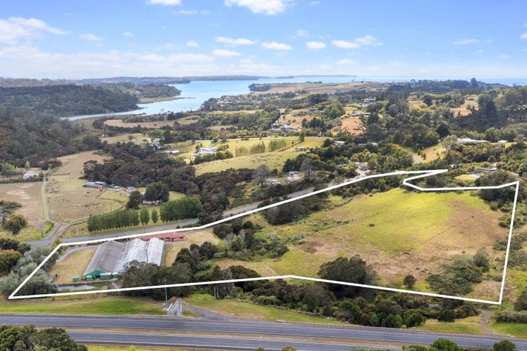 Photo of property in 1370 East Coast Road, Redvale, Albany, 0794