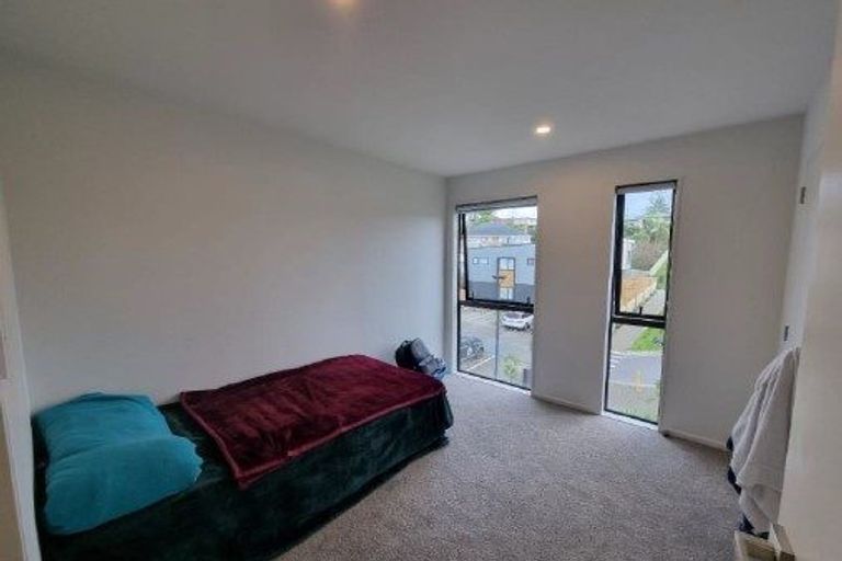 Photo of property in 53 Morihana Close, Glen Eden, Auckland, 0602