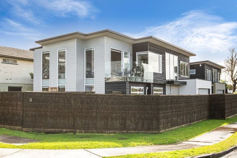 Photo of property in 90 Roberts Avenue, Belmont, Auckland, 0622