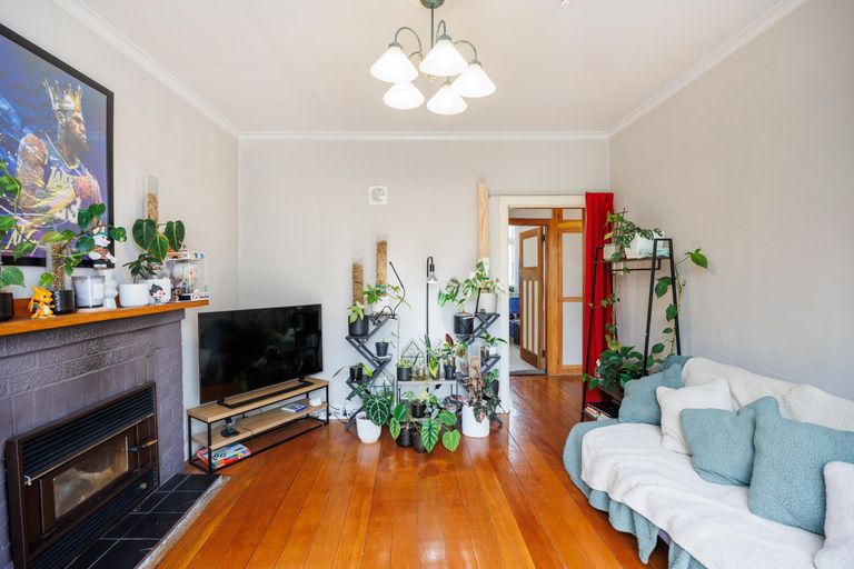Photo of property in 40 Rongopai Street, Palmerston North, 4414