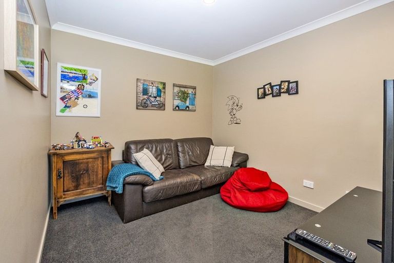 Photo of property in 24 Churchlea Place, Darfield, 7510