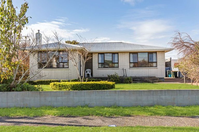 Photo of property in 8 Murray Avenue, Hawera, 4610
