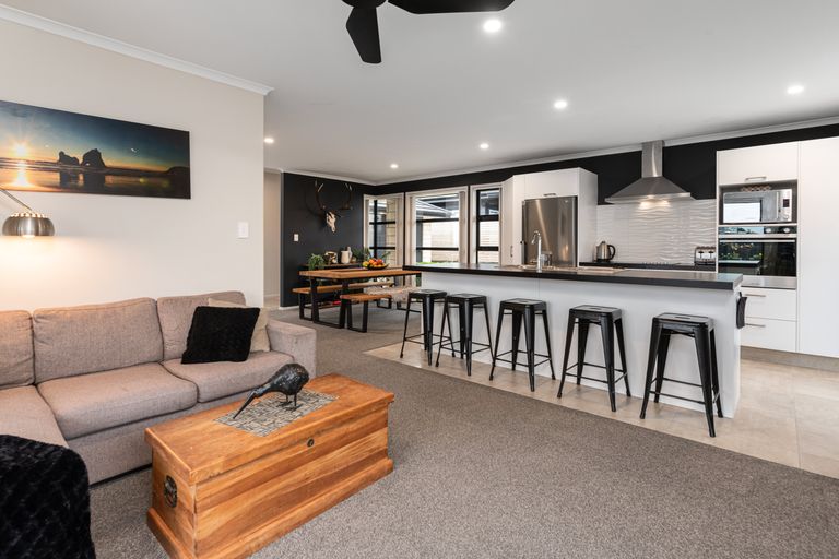 Photo of property in 11 Bernies Way, Ohauiti, Tauranga, 3112