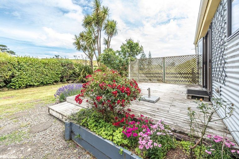 Photo of property in 89-91 Mowhanau Drive, Kai Iwi, Whanganui, 4574