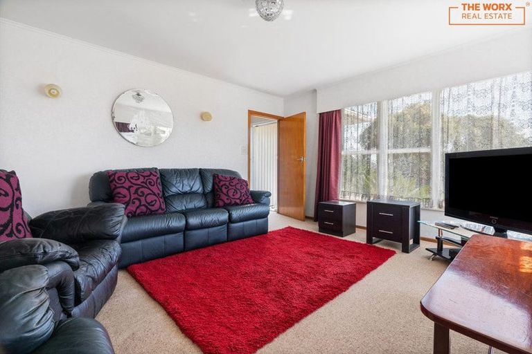 Photo of property in 72 Muir Avenue, Mangere Bridge, Auckland, 2022