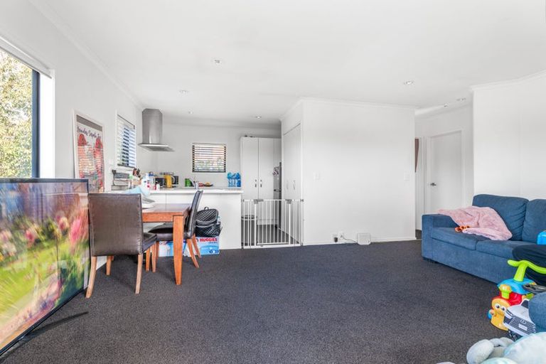 Photo of property in 176 Sturges Road, Henderson, Auckland, 0612