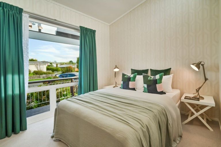 Photo of property in 2 Rakau Street, Havelock North, 4130