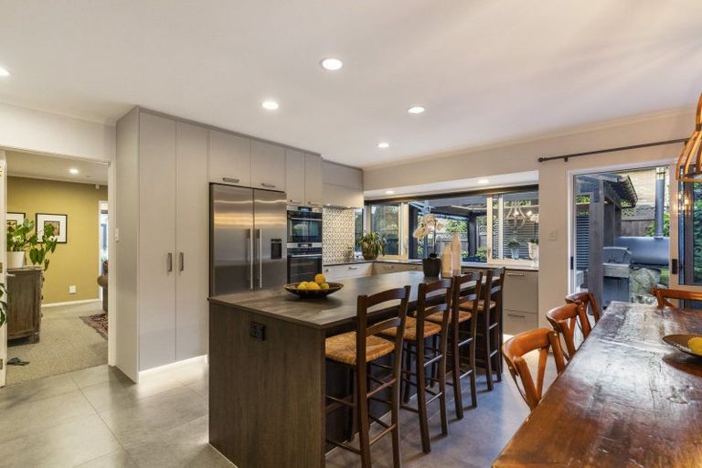 Photo of property in 11 Sligo Place, Somerville, Auckland, 2014