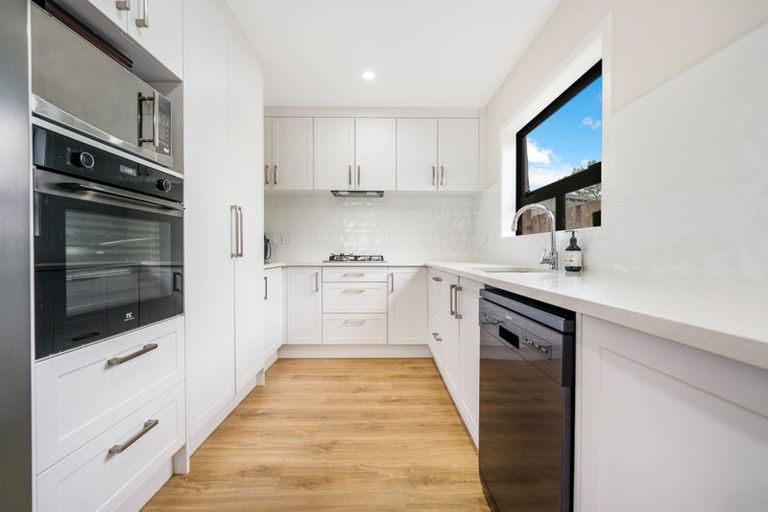 Photo of property in 538d Swanson Road, Ranui, Auckland, 0612