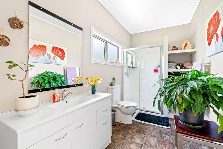 Photo of property in 80 Campbell Road, Parua Bay, Onerahi, 0192