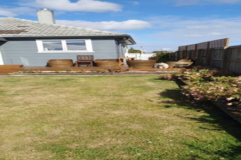 Photo of property in 62 Hutcheson Street, Mayfield, Blenheim, 7201