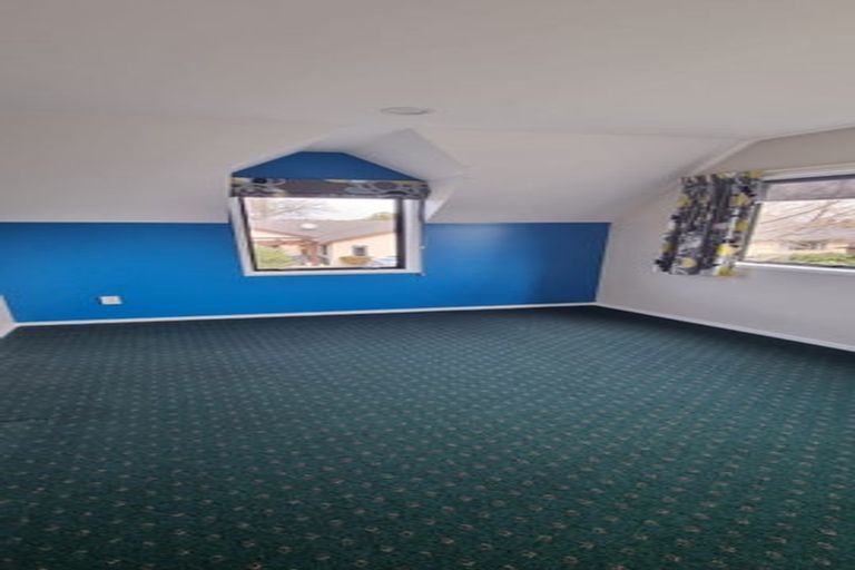 Photo of property in 6 Fencourt Place, Rototuna North, Hamilton, 3210